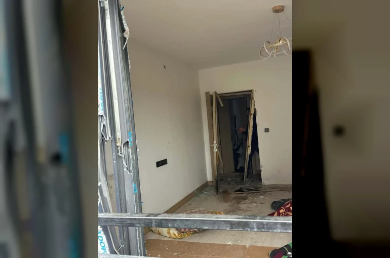 Mutfak tüpü bomba gibi patladı 