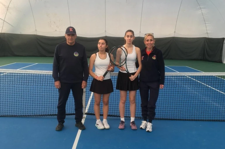 Namağlup lider oldu 