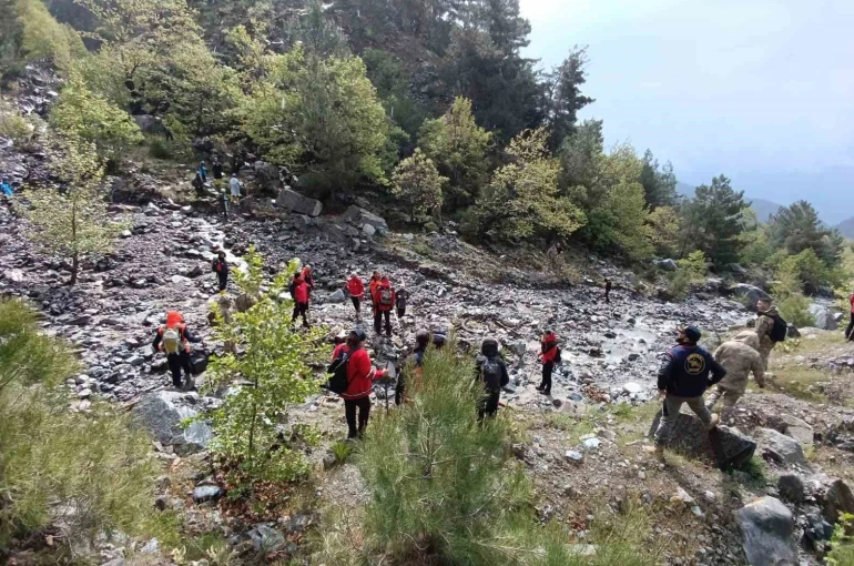 Nazilli Belediyesi NAFAD ekipleri kayıp vatandaş için seferber oldu 