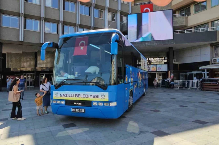 Nazilli Belediyesi’nin ‘Mobil Masal Bahçesi’ çocukların hizmetine girdi 