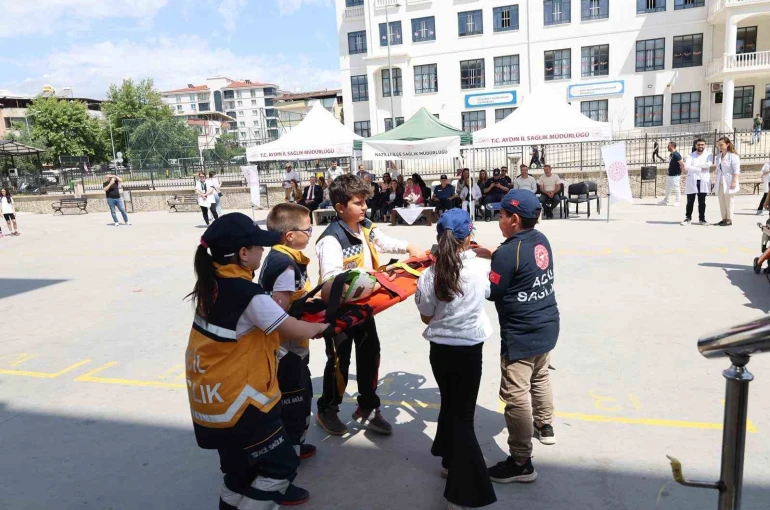 Nazilli’de öğrencilere "sağlık elçisi" görevi 