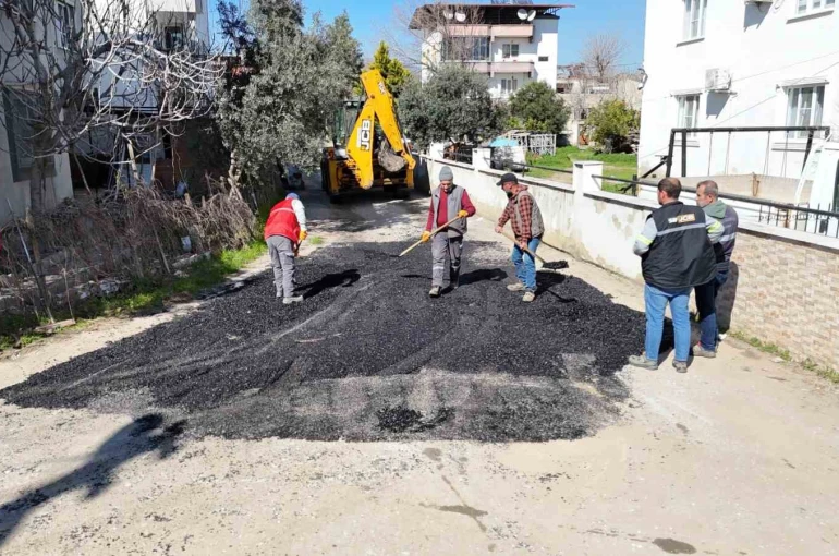 Nazilli’de yol çalışmaları sürüyor 