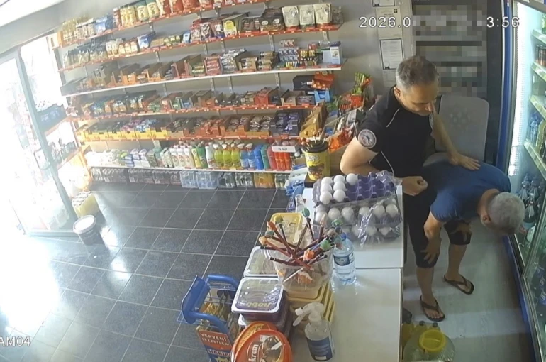 Nefes borusuna şeker kaçan bakkalı polis memuru kurtardı