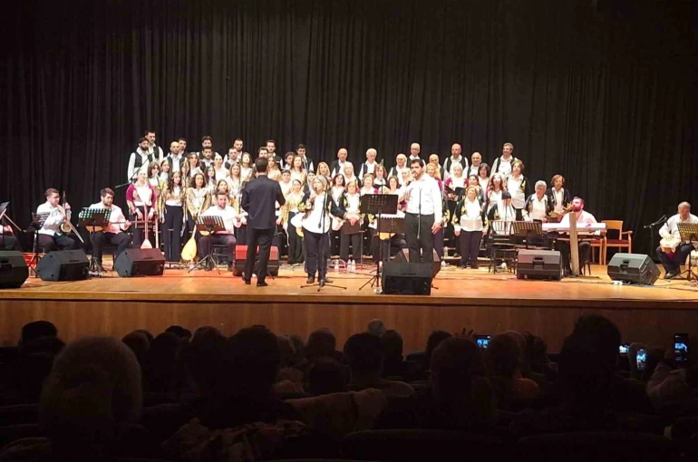 Nesilden Nesile Türküler aynı sahnede buluştu