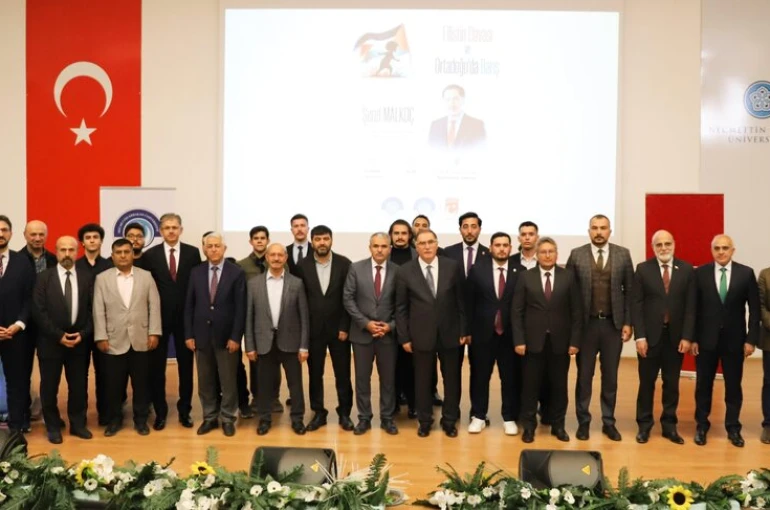 NEÜ'de Filistin ve Orta Doğu barışı konuşuldu