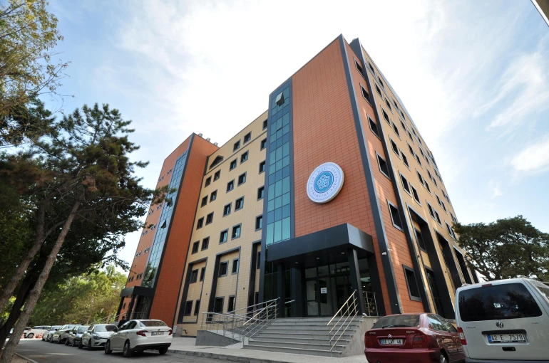 NEÜ Diş Hekimliği Fakültesi'nin yeni birimleri açıldı