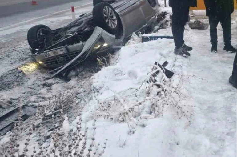 Nevşehir’de kontrolden çıkan otomobil takla attı: Kaza anı kamerada 