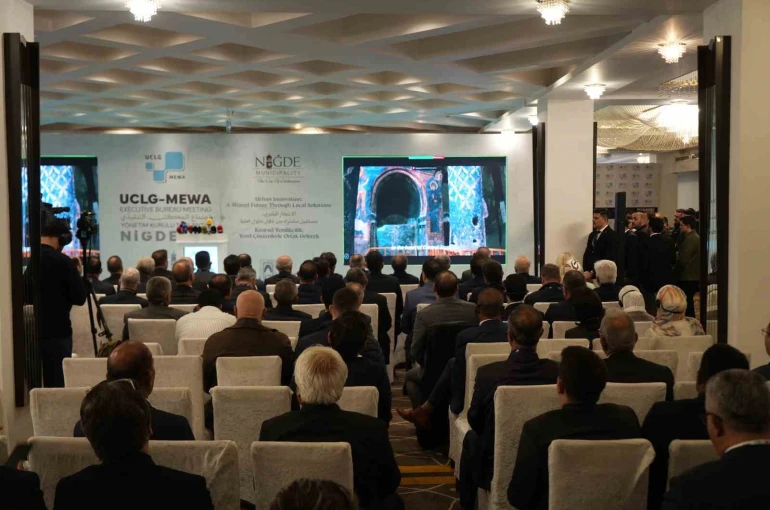 Niğde’de akıllı şehirler ve kentsel yenilikçilik masaya yatırıldı 