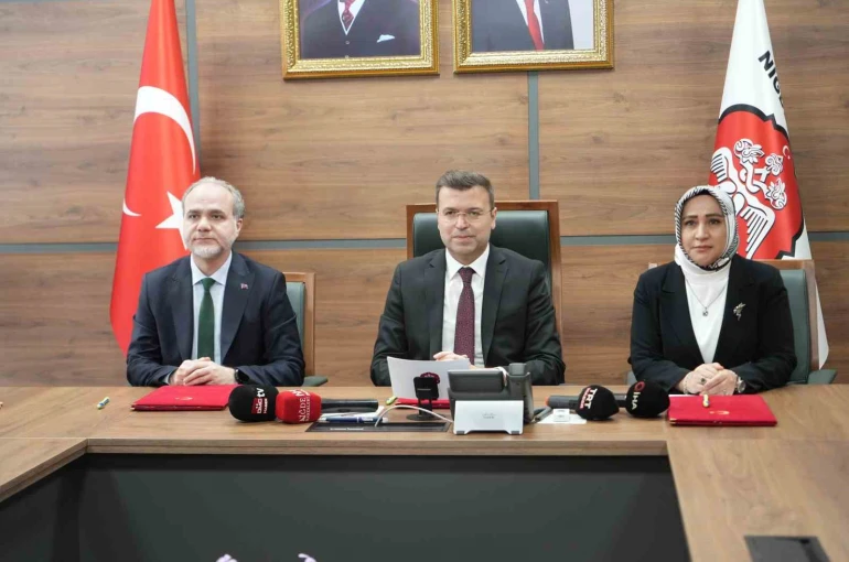 Niğde’de akran nezaketi ve aile içi iletişim için kurumlardan güç birliği 