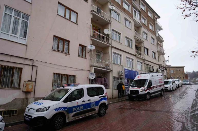 Niğde’de çift evlerinde ölü bulundu 