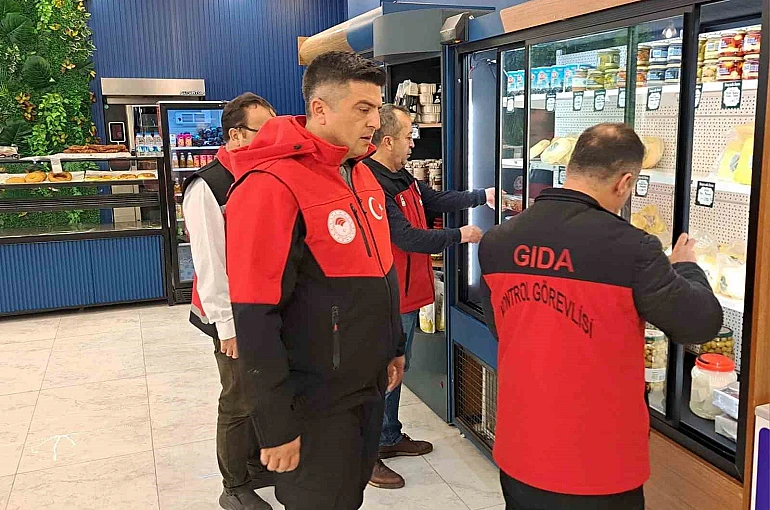 Niğde’de gıda, sahte ve kaçak alkole karşı ortak denetimler sürüyor 