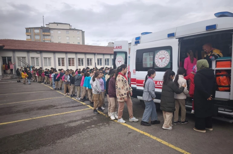 Niğde’de ’Sağlıklı Çocuk, Sağlıklı Gelecek’ eğitimleri gerçekleştirildi