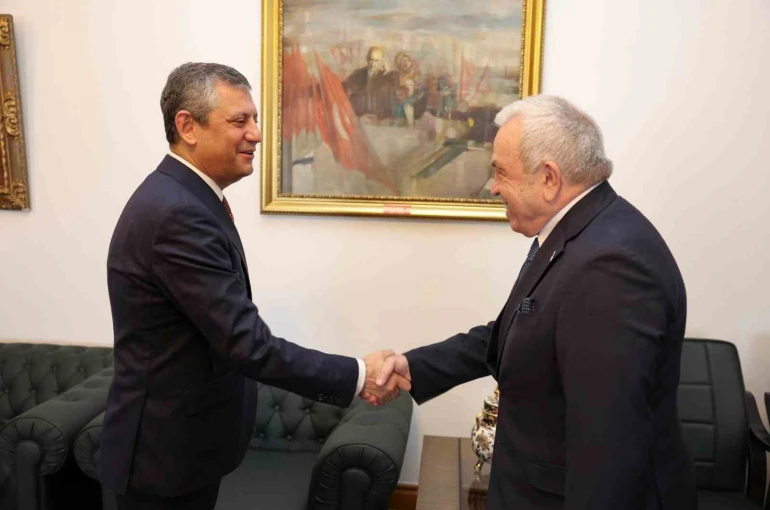 Nilüfer’in yatırımlarına CHP Genel Başkanı Özel’den temel atma sözü 