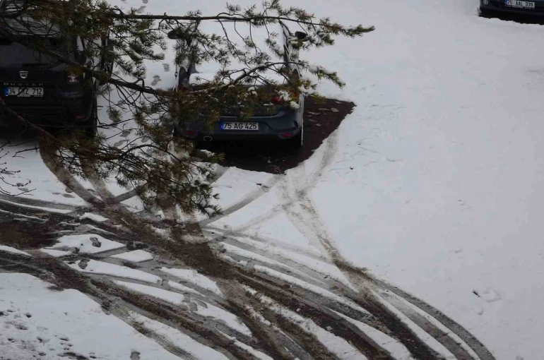 Nisanda kar sürprizi 