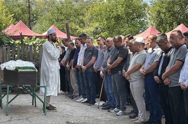 Nişanından iki gün sonra hayatını kaybeden genç DJ, son yolculuğuna uğurlandı