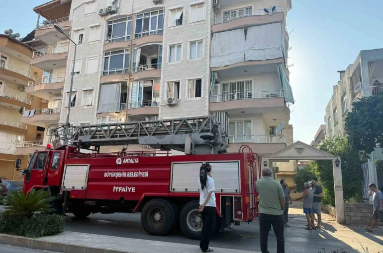 Ocakta unutulan yemek yangına neden oldu 