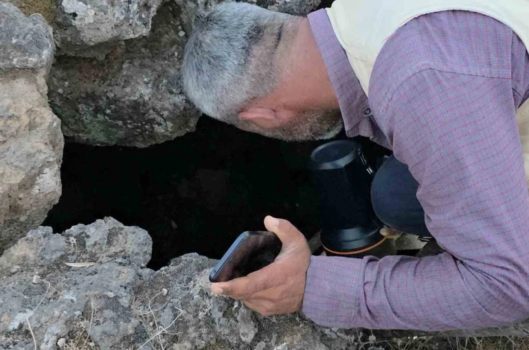 Oğlak otlatırken kaybolan kadın, volkanik arazideki yarık içerisinde bulundu 