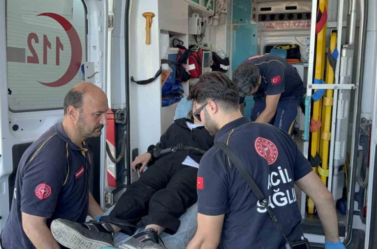 Öğrenci servisine silahlı saldırı: 1’i öğrenci 2 yaralı