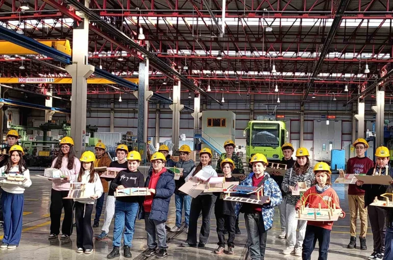 Öğrenciler BURULAŞ’ta hem eğlendi hem de öğrendi 