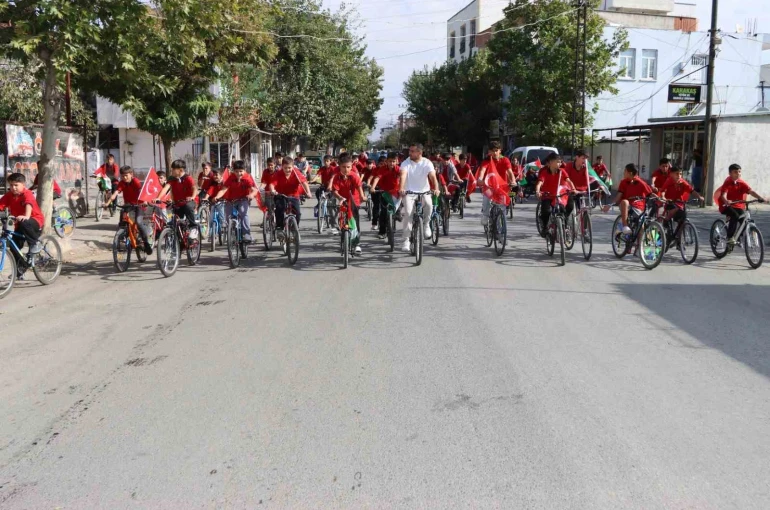 Öğrenciler Gazze için pedal çevirdi