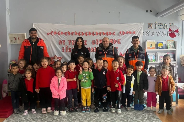 Öğrencilerden Gazze’ye anlamlı okullarda afet ve yangın farkındalık eğitimi verildi 