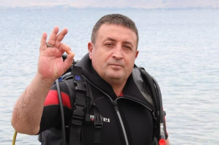 Öğrencilere deniz bilimi ve su altı araştırmaları eğitimi 