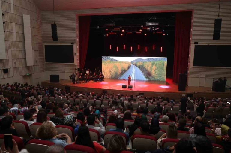 Öğretmenler konserde buluştu 