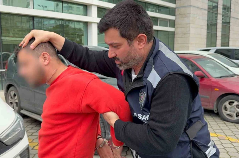 Okul önünde 2 kişiyi yaralayan şahıs tutuklandı 