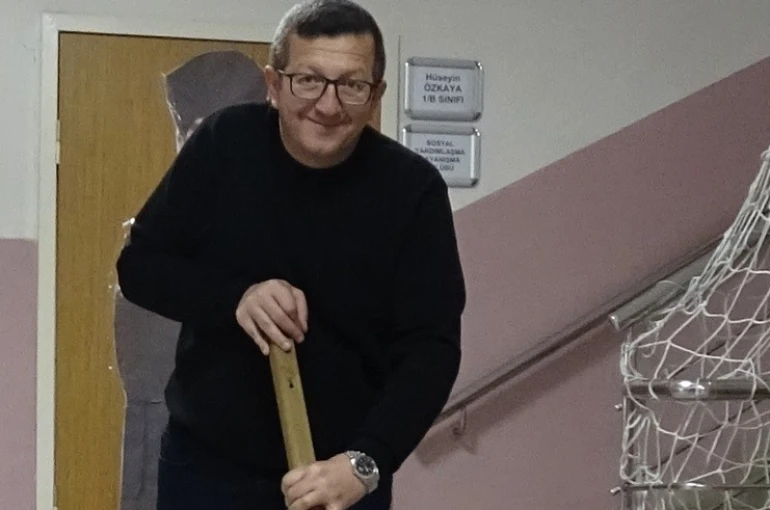 Okul personelinden örnek davranış 