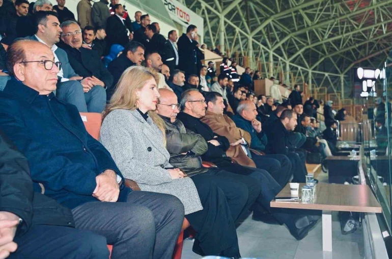 Ölmeztoprak’tan yoğun saha mesaisi 