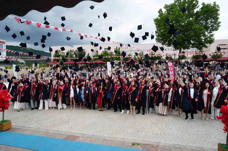 OMÜ Diş Hekimliği Fakültesi 129 mezun verdi
