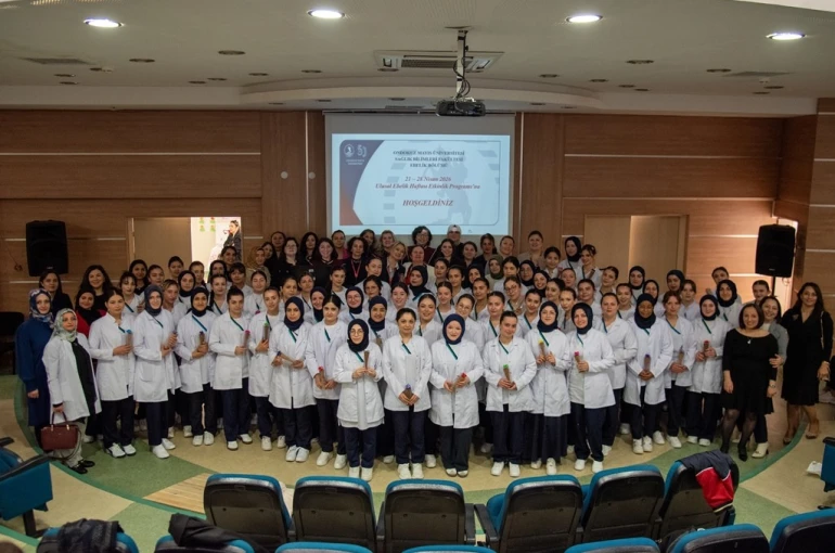 OMÜ’de Ulusal Ebeler Haftası etkinliklerle kutlandı 