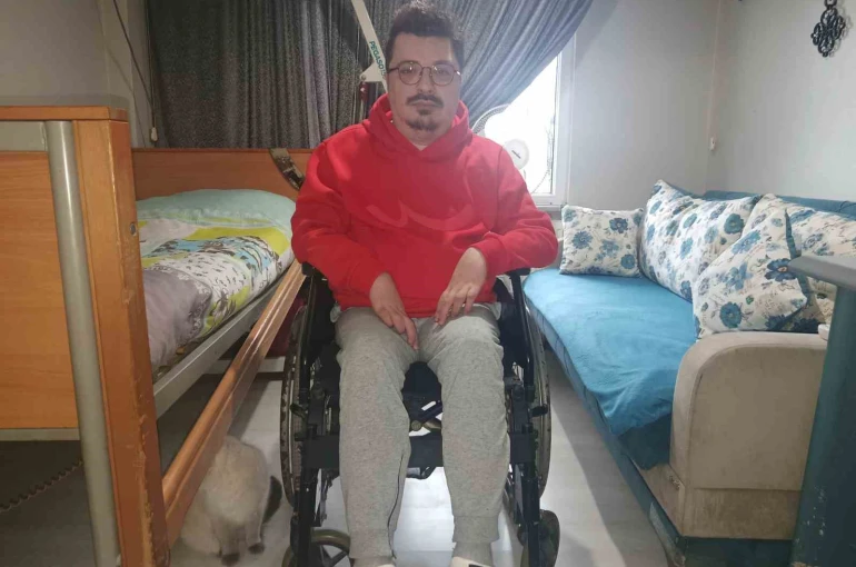 Omurilik felci geçiren "Stikman" lakaplı Günal Şen, Elon Musk’un tedavisiyle tekrar yürümek istiyor