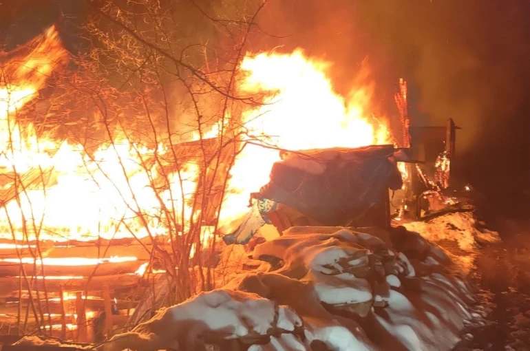 Ordu’da ahşap ev ve samanlıkta yangın 