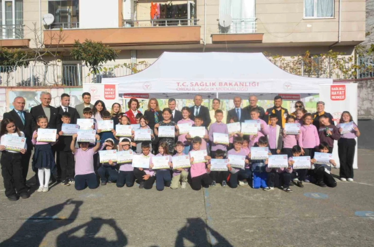 Ordu’da minik öğrenciler "sağlık elçisi" oluyor 