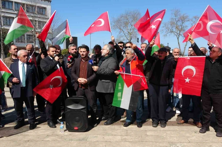 Ordu’da sivil toplum kuruluşları İsrail ve Amerika’ya tepki için toplandı 