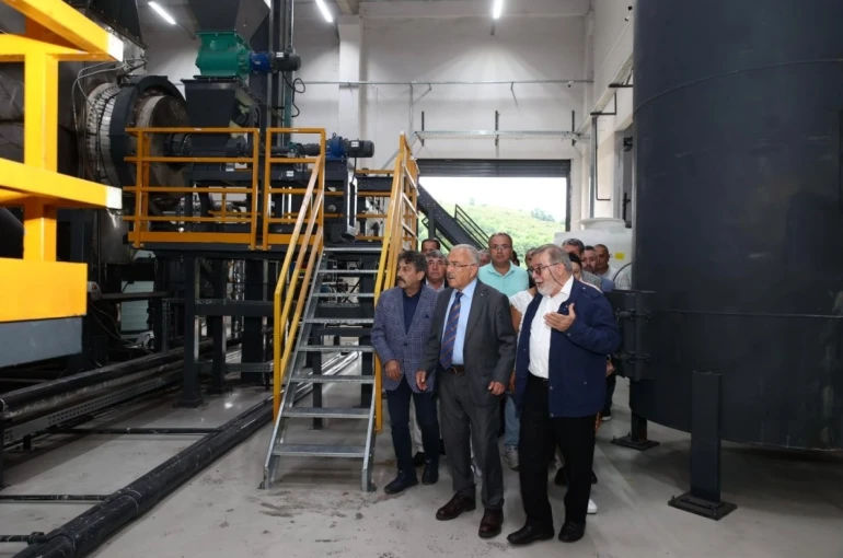 Ordulu iş insanları, fındık kabuğundan aktif karbon üretecek tesisi inceledi 
