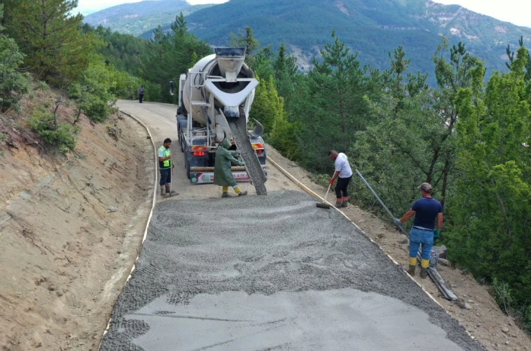 Ordu’nun kırsalına beton yol konforu