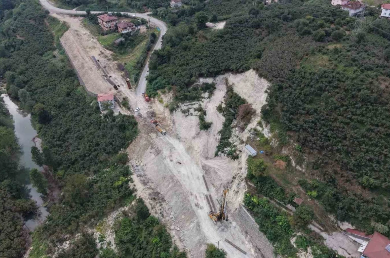 Ordu’yu İç Anadolu’ya bağlayan Akkuş-Niksar kara yolunda fore kazık çalışmaları başladı