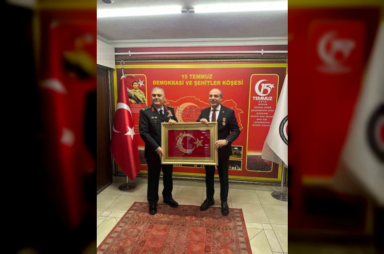 Orgeneral Çardakçı’dan 15 Temmuz Demokrasi Şehitleri, Gazileri ve Terör Mağdurları Derneğine ziyaret