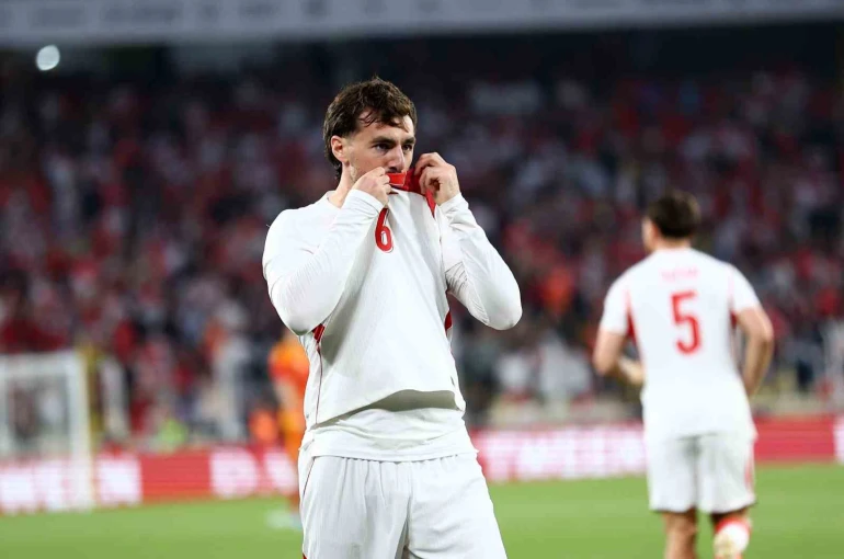 Orkun Kökçü milli formayla 4. golünü kaydetti 
