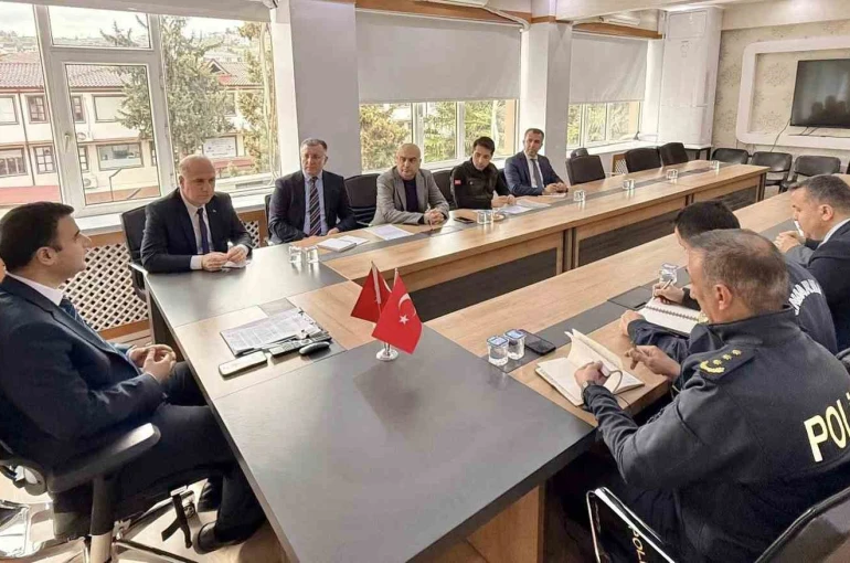 Orman Yangınlarıyla Mücadele Toplantısı gerçekleştirildi 