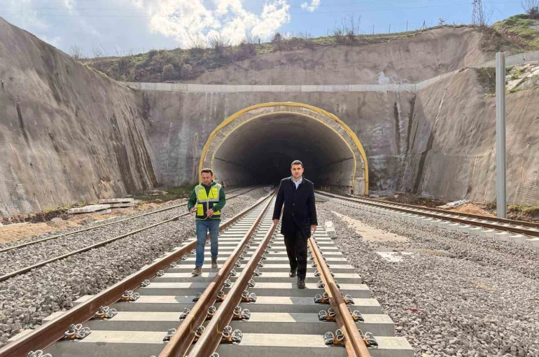 "Osmaneli-Bursa-Bandırma Hızlı Tren Hattı Projesi" çalışmaları yerinde incelendi 
