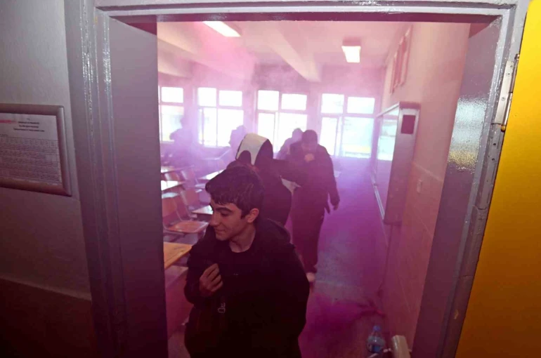 Osmangazi’de gerçeğini aratmayan yangın tatbikatı