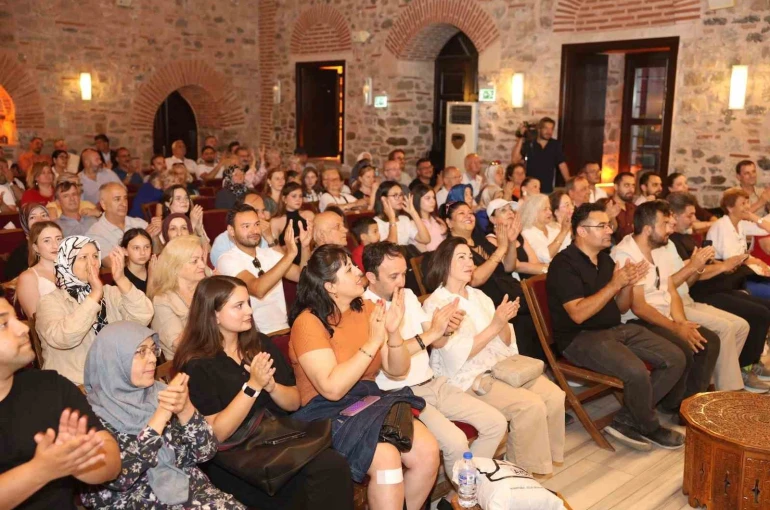 Osmangazi’de şarkılar babalar için seslendirildi 