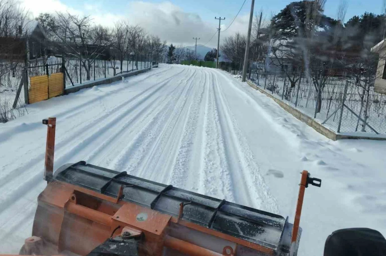 Osmangazi’nin yüksek kesimlerinde kar nöbeti