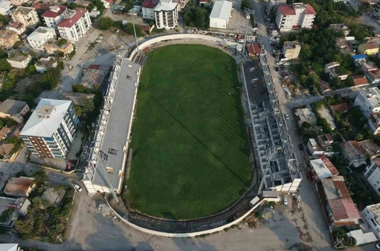 Osmaniye 7 Ocak Stadyumu’nda çalışmalar yüzde 75’e ulaştı