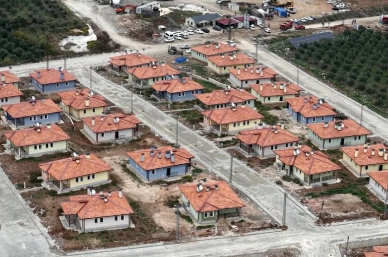 Osmaniye’de 138 deprem köy konutu bir ay içinde teslim edilecek 