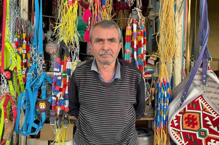 Osmaniye’de 48 yıllık saraç ustası mesleğini köpek tasmasıyla yaşatıyor 