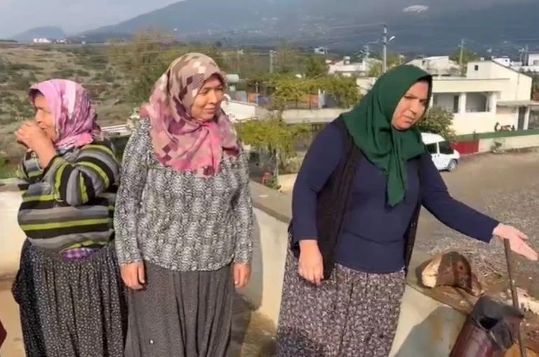 Osmaniye’de evin bacasına yıldırım düştü